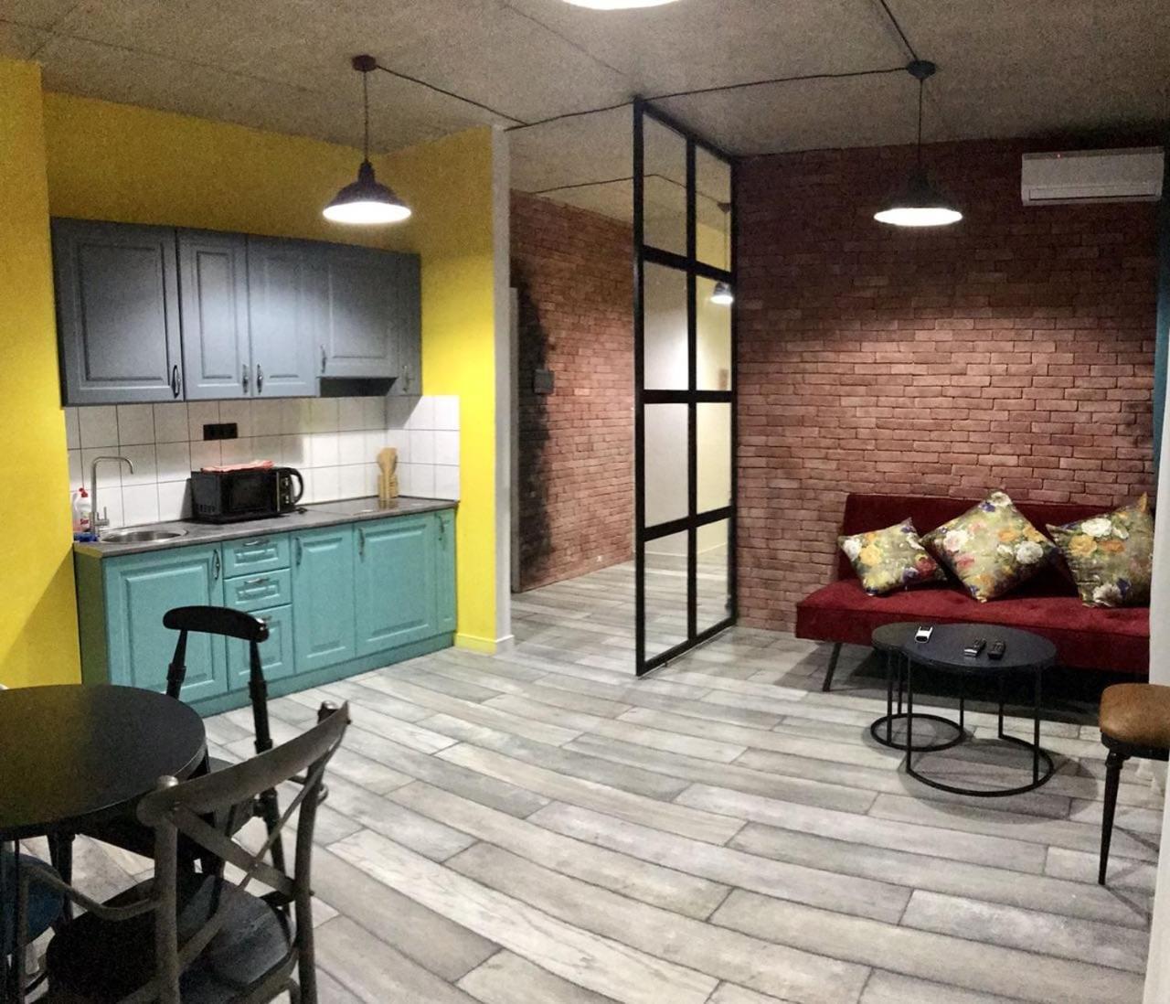 Style Apartments By Happy Place Tbilisi Exterior photo
