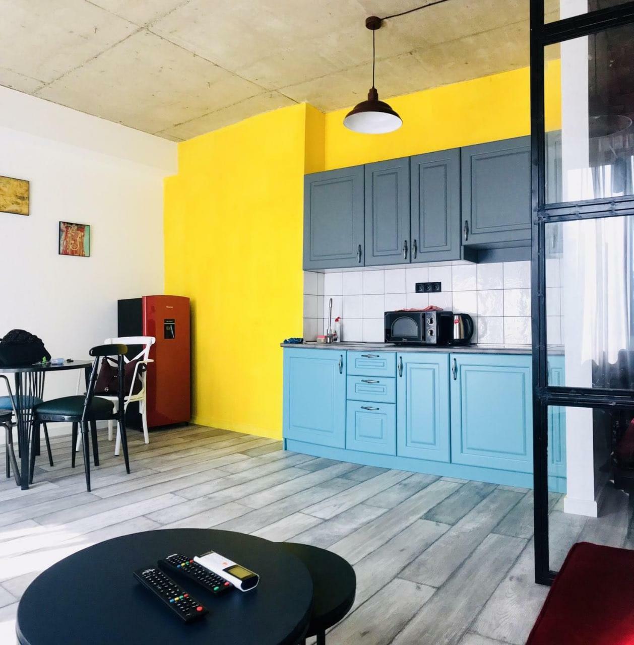 Style Apartments By Happy Place Tbilisi Exterior photo